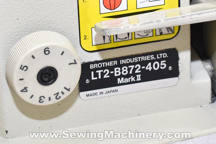 Brother B872 twin needle sewing machine large hook